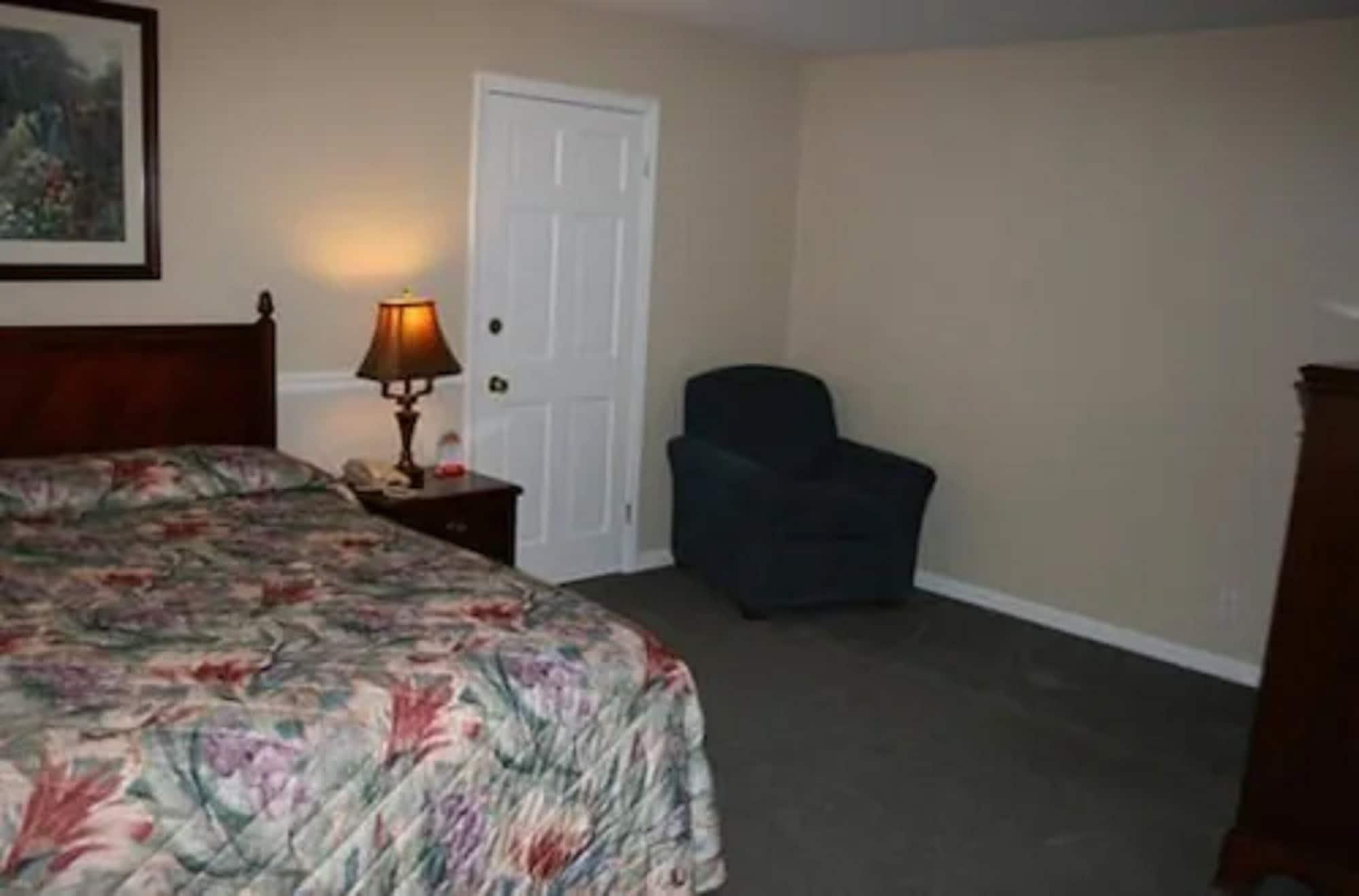 Alpine Inn & Suites Rockford Exterior photo