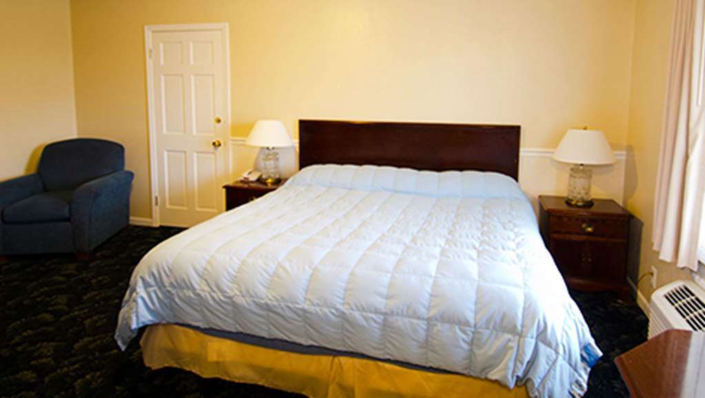 Alpine Inn & Suites Rockford Room photo