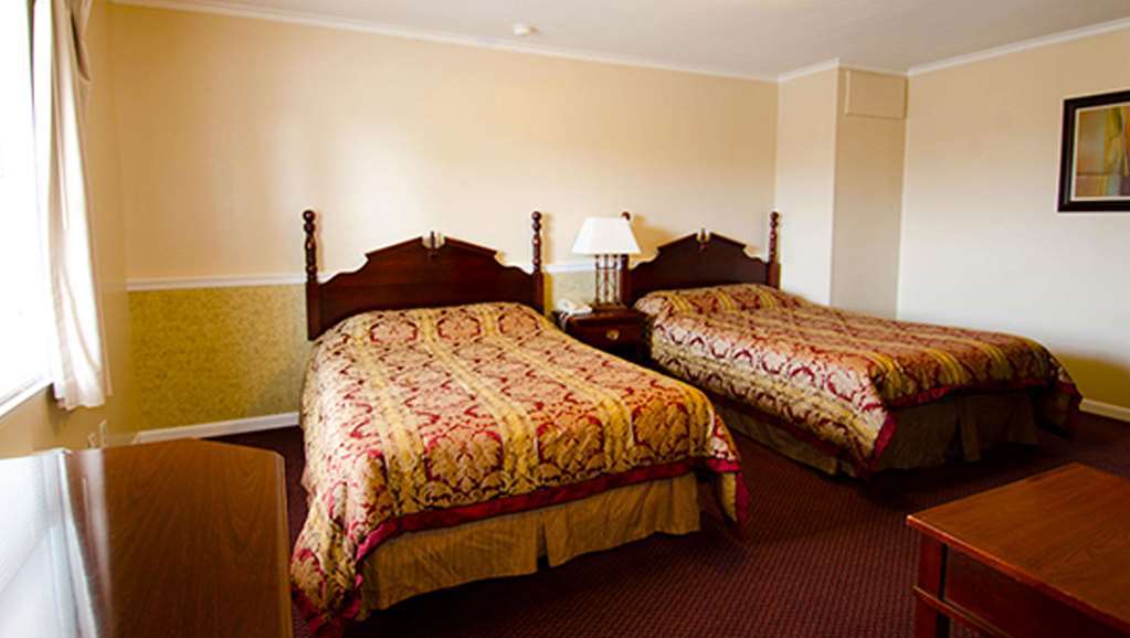Alpine Inn & Suites Rockford Room photo